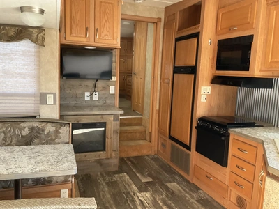 Used 2007 MAKO 29 FRBW Campers, Caravans, Motorhomes Michigan US | Miedema Asset Management Group #1437549
