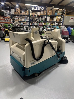 Tennant 6200 Ride-On Sweeper Refurbished