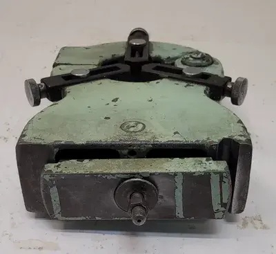 USED MONARCH STEADY REST