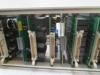 Emhart Warren MeC-022996-6 14" CPU rack w/ boards