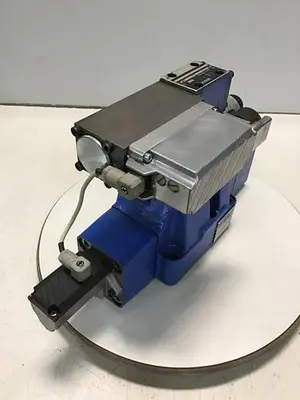 USED BOSCH 0 811 404 615