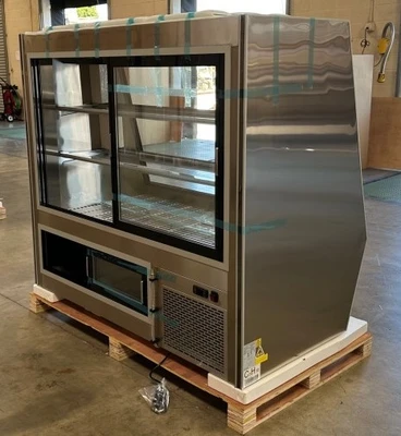 171-0018 60” Fresh Meat & Seafood Self Contained Full Service Display Cooler