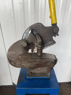 BEVERLY B3 Hand Shears | THREE RIVERS MACHINERY (2)
