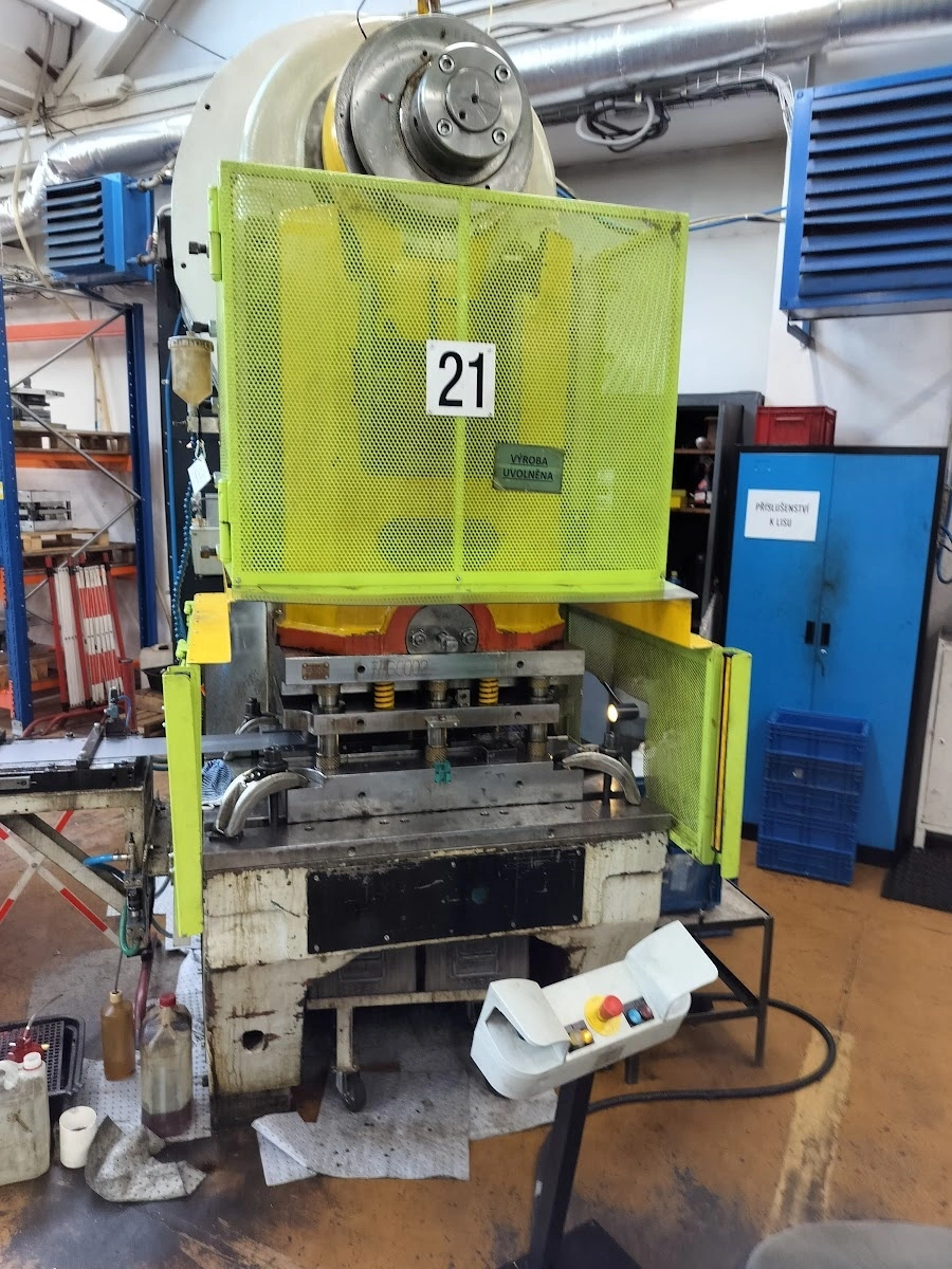 VSS Eccentric Press, in very good working condition, visible under power, GO 2017