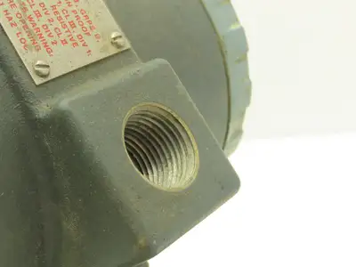 Foxboro 821AM-IK1NL2 Pressure Transmitter/Transducer Electronic 12-65VDC 50PSI