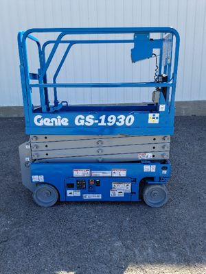 USED 2017 Genie GS-1930