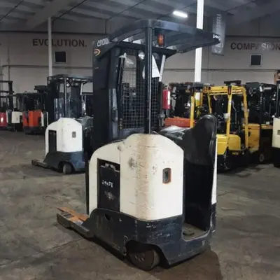 USED 2018 CROWN RR5725-45