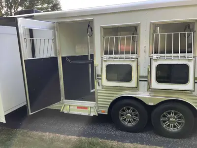 Used LAKOTA CHARGER Livestock Trailers Nebraska US | Trustworthy Equipment #1403573