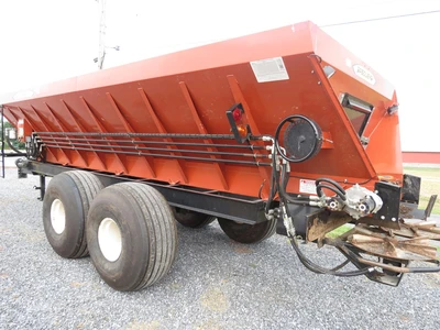 Used 2025 PEQUEA SP550 Manure Spreaders Pennsylvania US | Zimmerman Farm Service #1409882