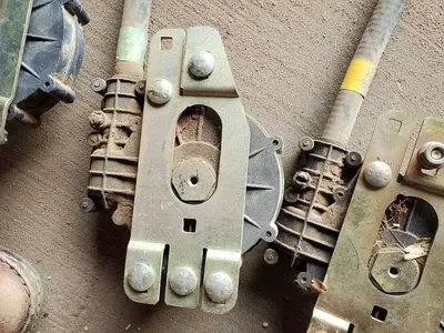 USED JOHN DEERE PRO DRIVES