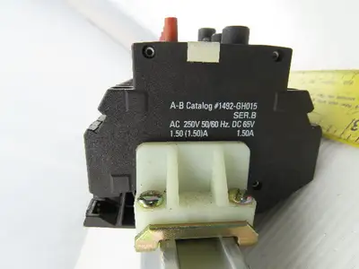 Allen Bradley 1492-GH015/B DIN Rail Mount 67 Circuit Breakers 54-1.5A 11-2A 2-3A