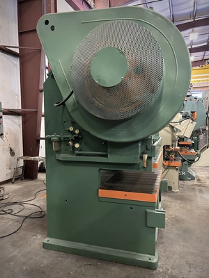 Used 1986 L AND J L AND J G2-75-60 PRESS O.B.I. Presses | Alma Machinery #899004