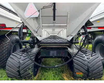 Used UNVERFERTH _UNKNOWN_ Dry Spreaders Iowa US | Keast Enterprises #1360510