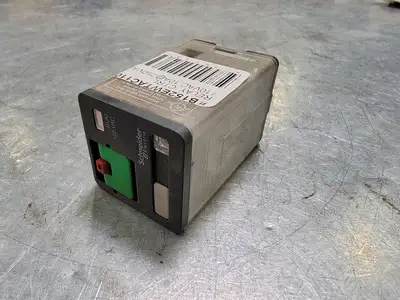 USED SCHNEIDER ELECTRIC RUMC22F7