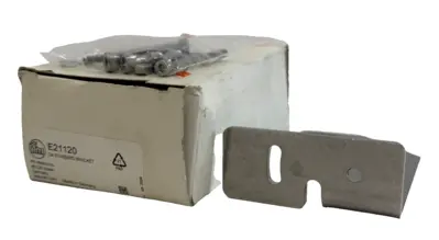 NEW IFM EFECTOR E21120 04 STANDARD BRACKET
