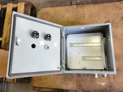 USED HAMMOND MANUFACTURING EN4SD16168GY