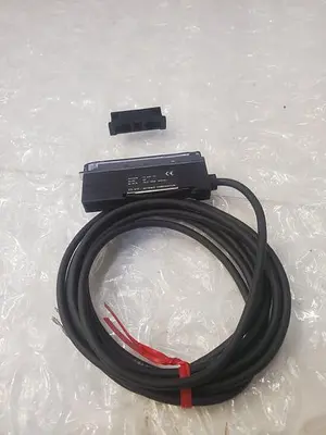 XTRAK 220V STANDARD #008-000105 AMPLIFIER, FIBER OPTIC SENSOR, MAIN UNIT