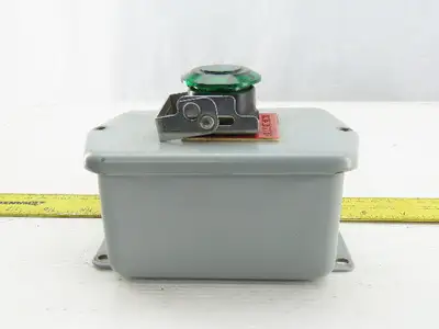 Hoffman E-D1PB1 Enclosure Type 4,6,12,13 W/ 800 FRXMQ24RA7/F 24V Green E-Stop