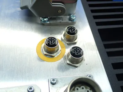 NEW SEW SERVODRIVE PHC21AA075M1E31A00