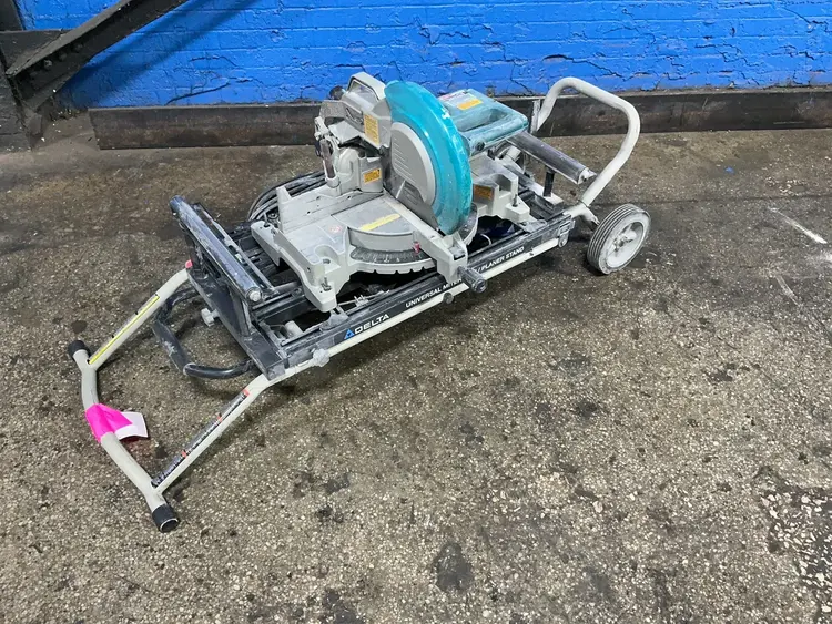 Used 2002 MAKITA LS1221 Miter Saws Ohio US | HGR 24 #1263324