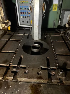 1993 LAUFFER RPN-320 Hydraulic Press | Universal Press & Machinery (UPM) (21)