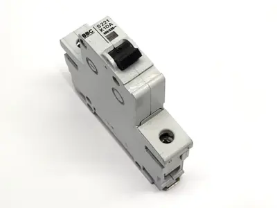 Used BBC Brown Boveri S221 K10A Circuit Breakers Michigan US | Maverick Industrial Sales #1460514