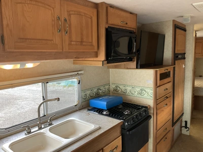 USED 2006 JAYCO GREYHAWK 31