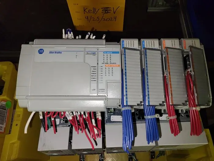 Used ALLEN-BRADLEY 1764-24BWA PLC Input & Output | ND Industrial Surplus #1222316