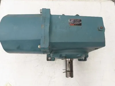 Reliance Master XL 180WM40A Speed Reducer 7.5:1 Gearbox 233rpm 18Hp 180TC RH