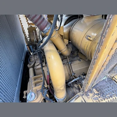 USED 2011 CATERPILLAR D11T
