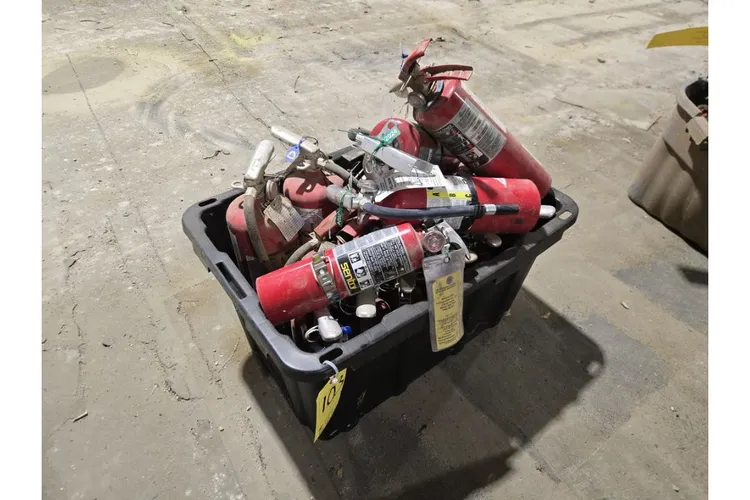 Used _UNKNOWN_ _UNKNOWN_ Fire Extinguishers Texas US | IRS Auction #1488551