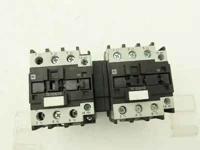 Shamrock Robusta TC1-D32 10 Reversing Motor Starter 3Ph 600V 25Hp 1NC Coil 120V