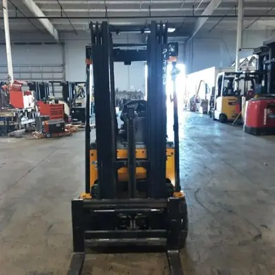 USED 2017 HYUNDAI 18BT-9