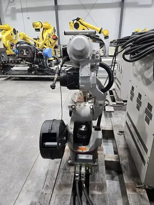 USED 2004 YASKAWA EA1400