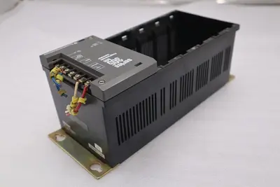 GE FANUC IC610CHS101A 5 SLOT RACK STOCK L-563-C