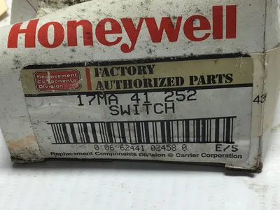 Honeywell 17MA 41 252/250 VAC micro switch