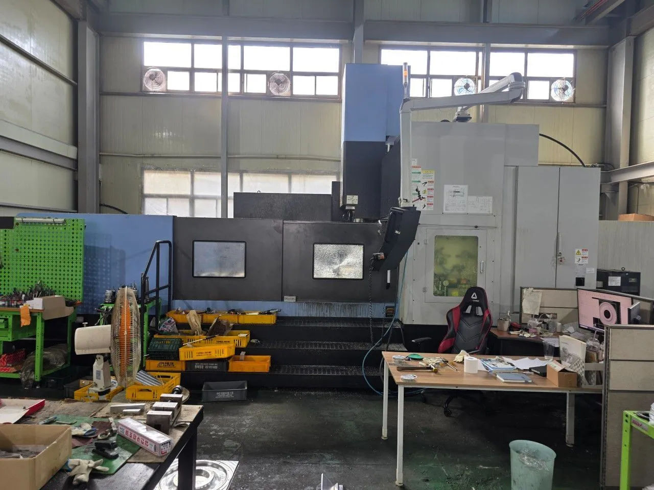 DOOSAN BM 2035 CNC BRIDGE TYPE VERTICAL MACHINING CENTER