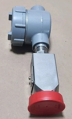 NEW ITT Aerospace 117P54CC61