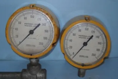 QTY. 2. PERMA-CAL PROCESS GAUGE PSI DIVISIONS 0-20...