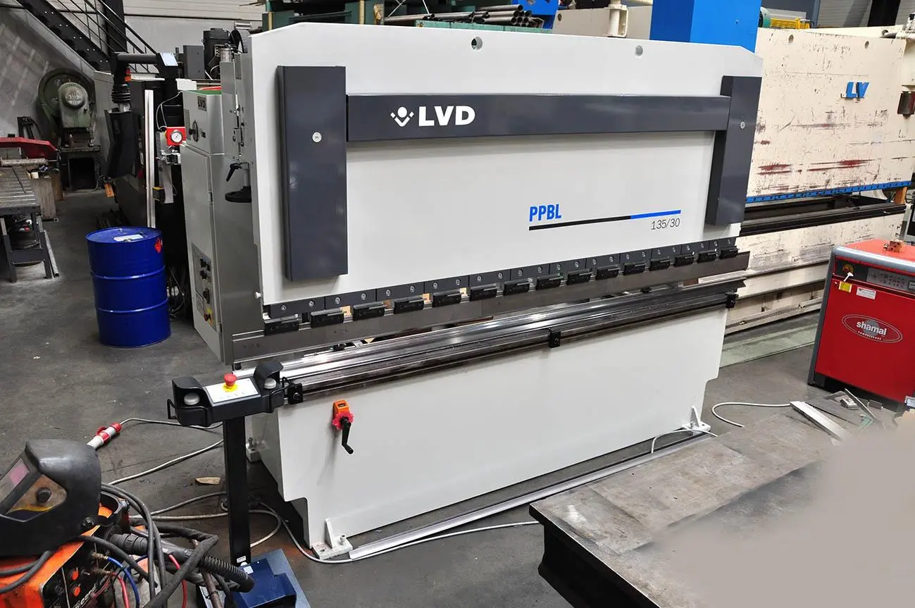 USED LVD PPBL 135 TON X 3100 MM