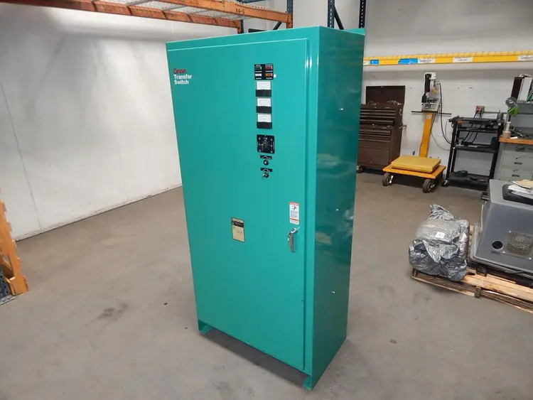 Used CUMMINS OTE-3372471 Switchgears Texas US | Aucto #1308493