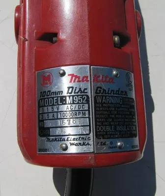 USED MAKITA M952