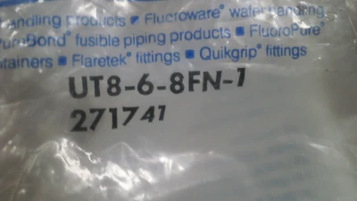 NEW FLUOROWARE E8-8FN-1290636  TEES 1/WO 3/4" SCREW