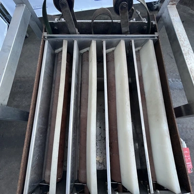4 Roll Peanut De-Husker