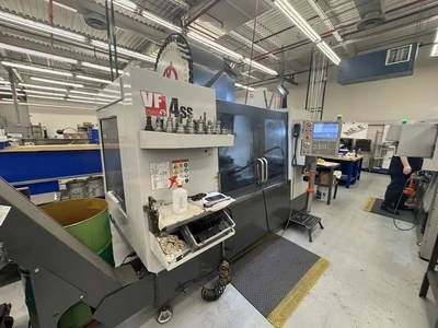 2017 HAAS VF-4SSAPC Vertical Machining Centers (Equipt) | SNL Machine Trader LLC (2)