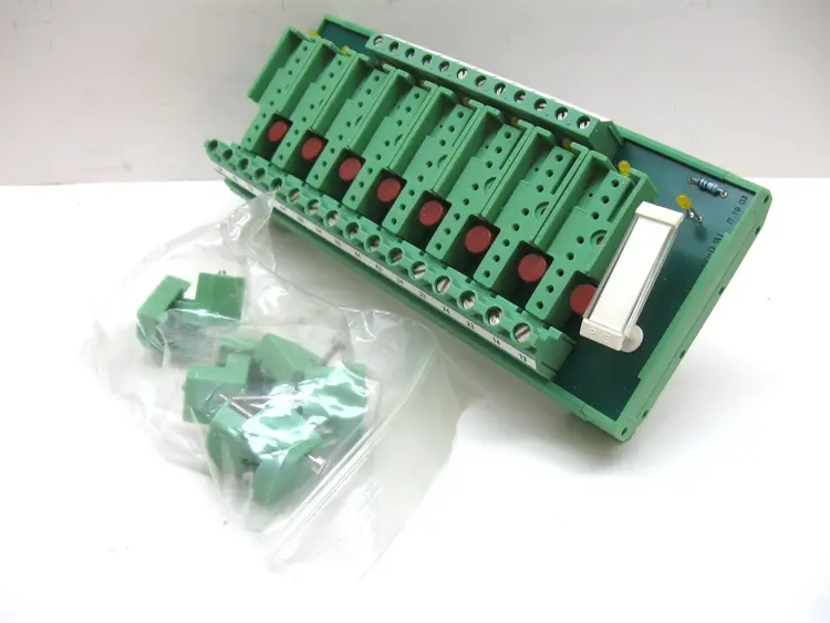 New | in-Stock PHOENIX CONTACT UMK-8 OM-R/MF/MKDS/P Programmable Logic Controllers | Industrial Parts R Us Inc. #359042