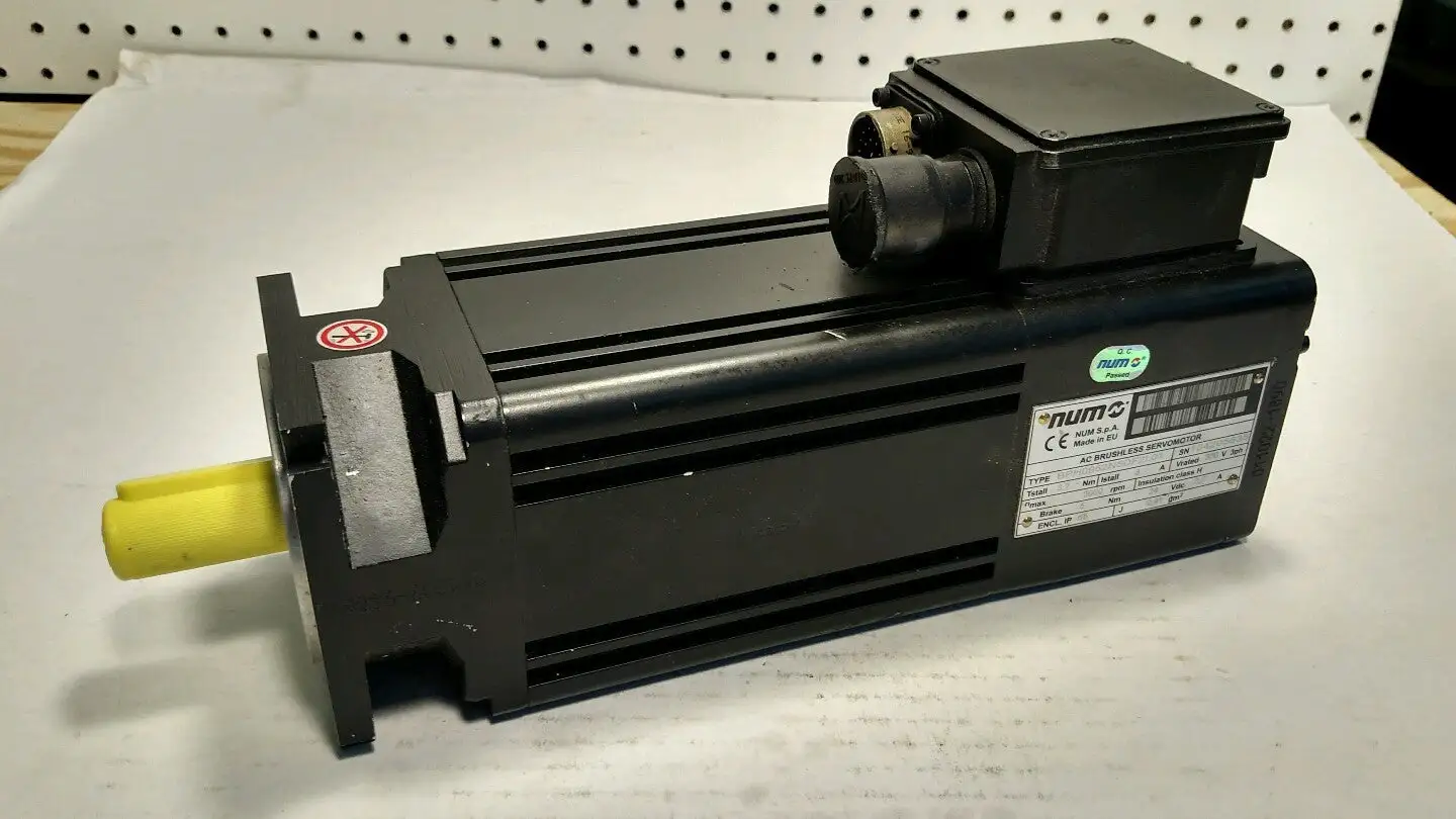 NUM AC Brushless ServoMotor BPH0952N5DF2L01 **Excellent Shape**. Bin#1