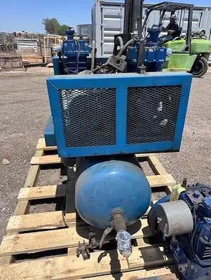 USED QUINCY 325L