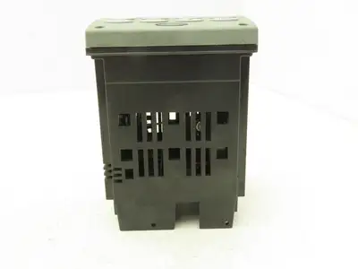 Honeywell DC3200-CE-000R-200-00000-E0-0 UDC3200 Digital Temperature Controller