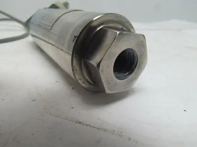 Sensotec 440/7229-12 Amplified Pressure Transducer 0-600 PSIG 15-40VDC